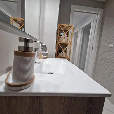 Penthouse Prestigio Apartment *