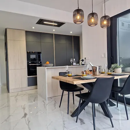 Penthouse Prestigio Apartment Alicante