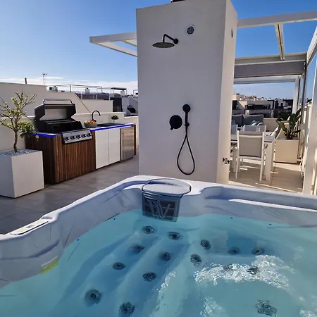 Penthouse Prestigio Apartment
